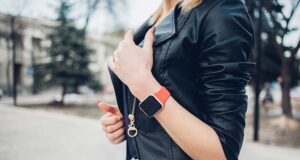 Smart Watch in Modern Fashion